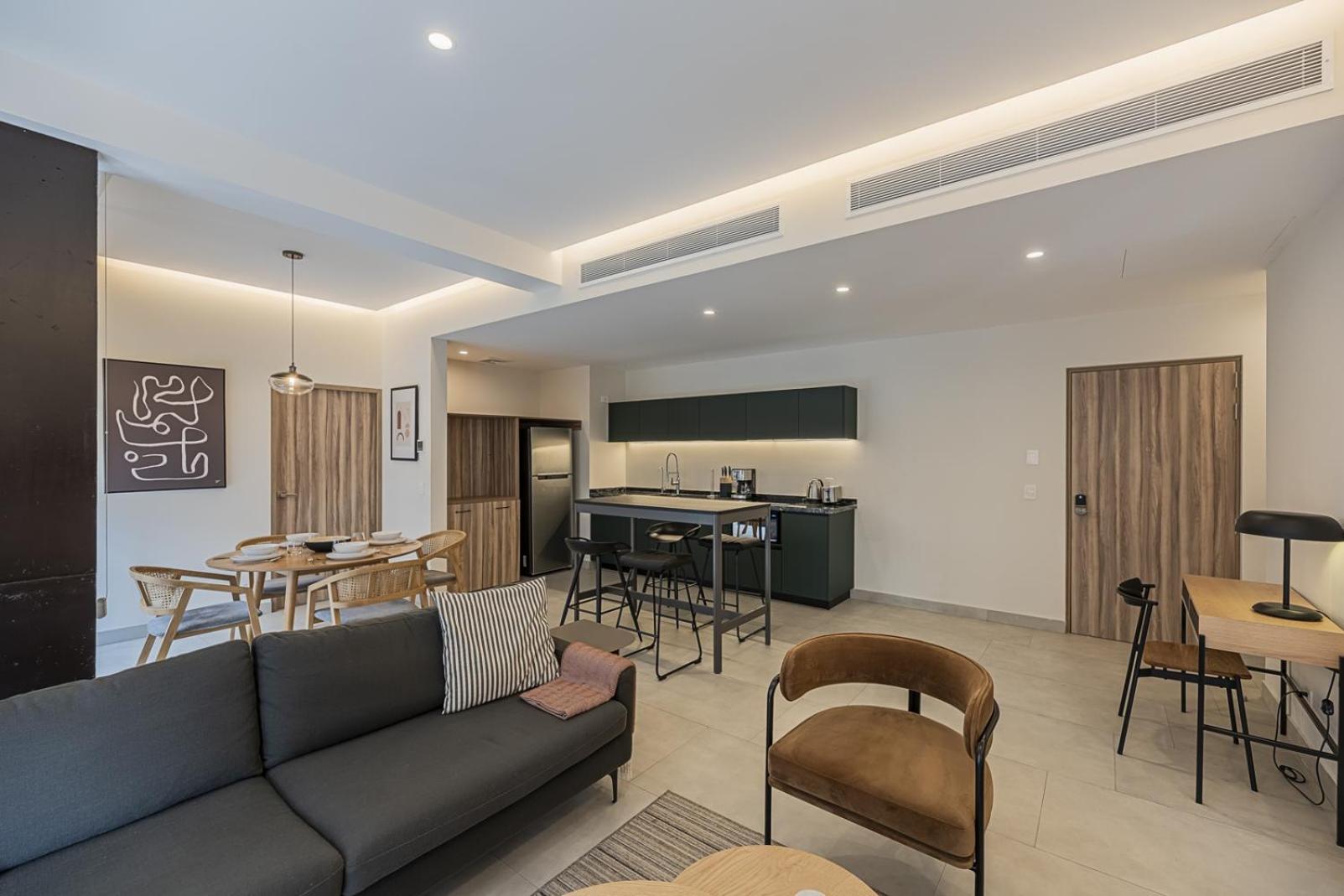 Cuadra 134 Residencial Condesa 4*